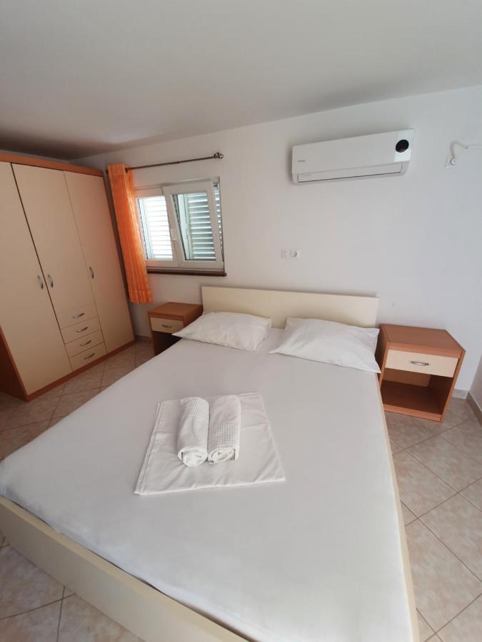 Apartmani Vrtlici Zdenka Stara Novalja Exterior foto