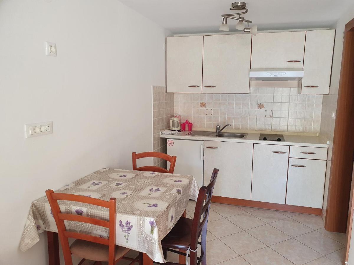 Apartmani Vrtlici Zdenka Stara Novalja Exterior foto