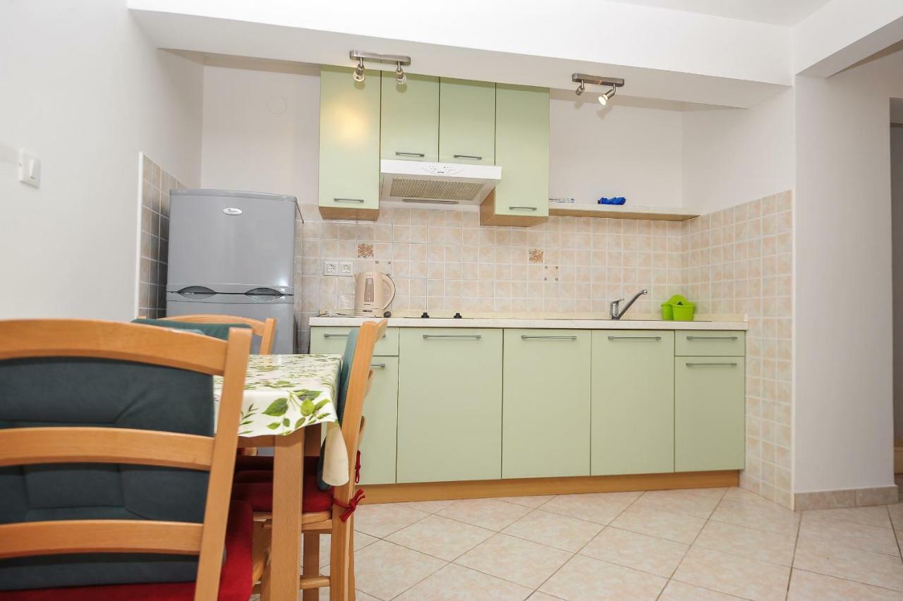 Apartmani Vrtlici Zdenka Stara Novalja Exterior foto