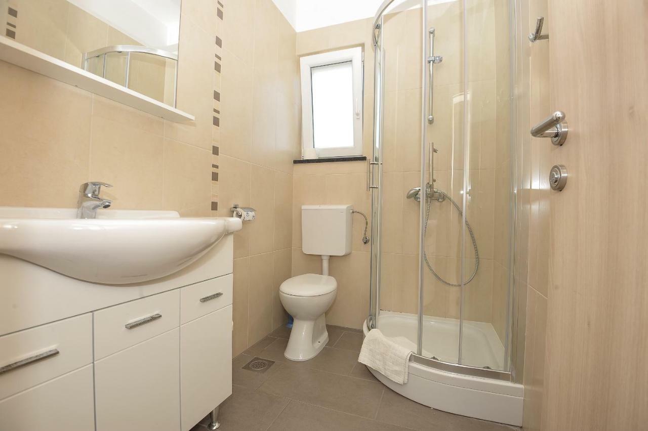 Apartmani Vrtlici Zdenka Stara Novalja Exterior foto